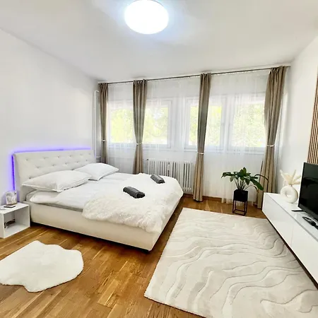 Apartman Roosevelt Center *